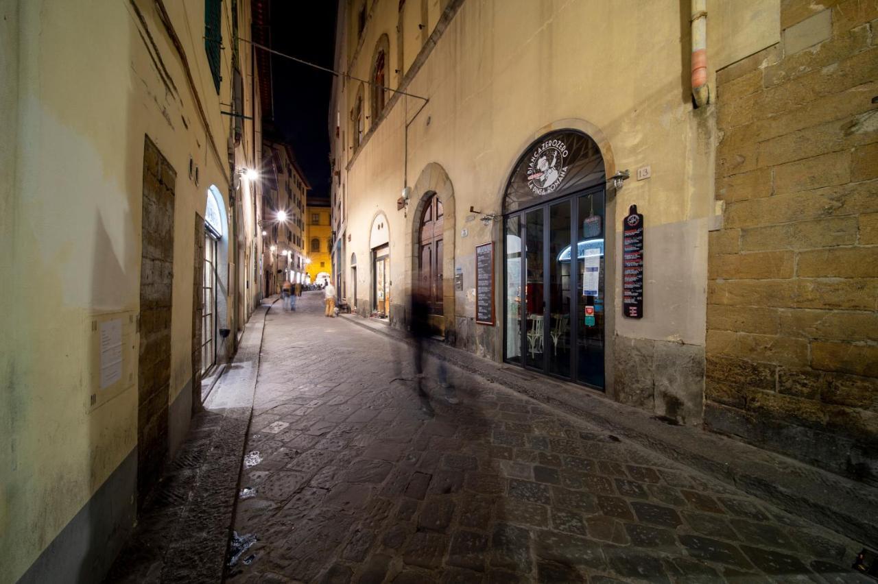 Wonderful Romantic Studio Ponte Vecchio Area Appartamento